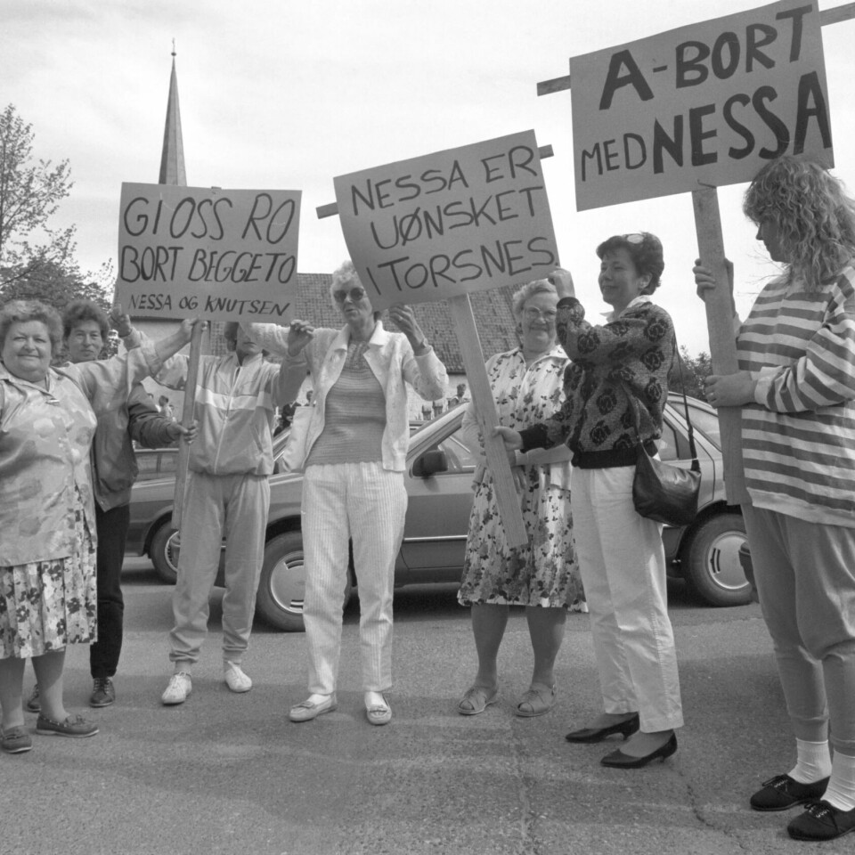 ABORTKAMP: Også i Norge har det vært harde kamper om retten til fri abort. Her er tilhengere og motstandere av Ludvig Nessa i heftig diskusjon utenfor Torsnes kirke i Østfold 23. mai (1. pinsedag).1988. ABORTKAMP: Også i Norge har det vært harde kamper om retten til fri abort. Her er tilhengere og motstandere av Ludvig Nessa i heftig diskusjon utenfor Torsnes kirke i Østfold 23. mai (1. pinsedag).1988.
