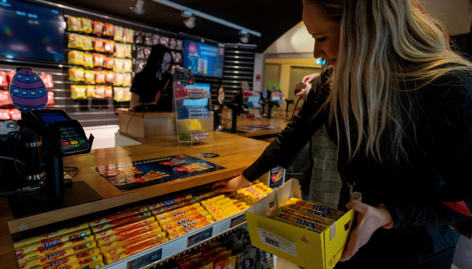 Presisjon er viktig når sjokoladen skal på plass i hylla. Presisjon er viktig når sjokoladen skal på plass i hylla.