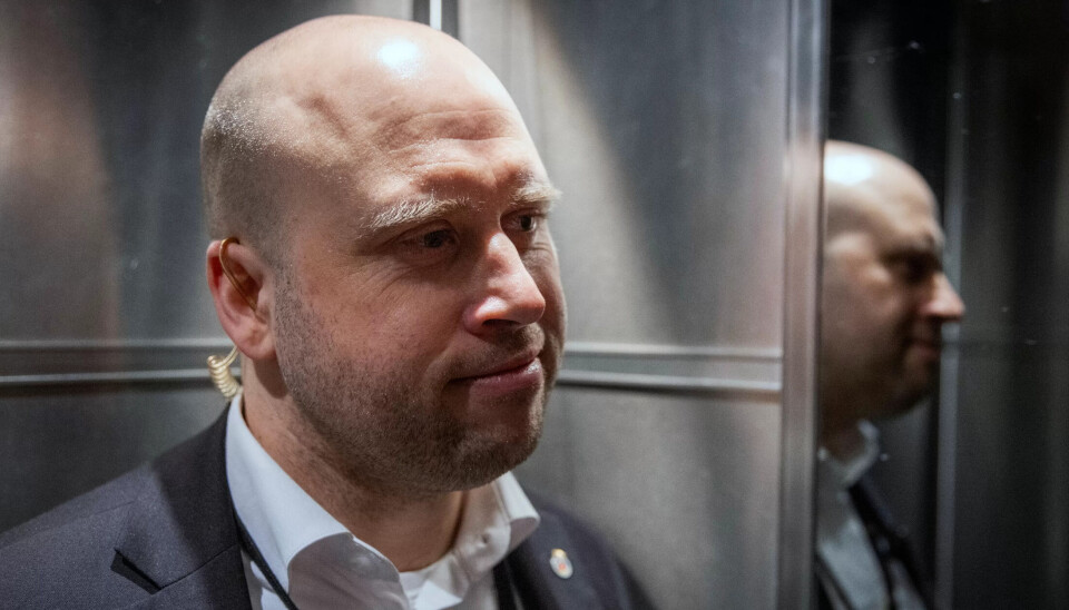 VIKTIGE EGENSKAPER: – Man kommer opp i situasjoner der man blir satt på prøve. Det er viktig å forholde seg rolig når andre begynner å stresse, sier Magnus Devik Borge om jobben. VIKTIGE EGENSKAPER: – Man kommer opp i situasjoner der man blir satt på prøve. Det er viktig å forholde seg rolig når andre begynner å stresse, sier Magnus Devik Borge om jobben.