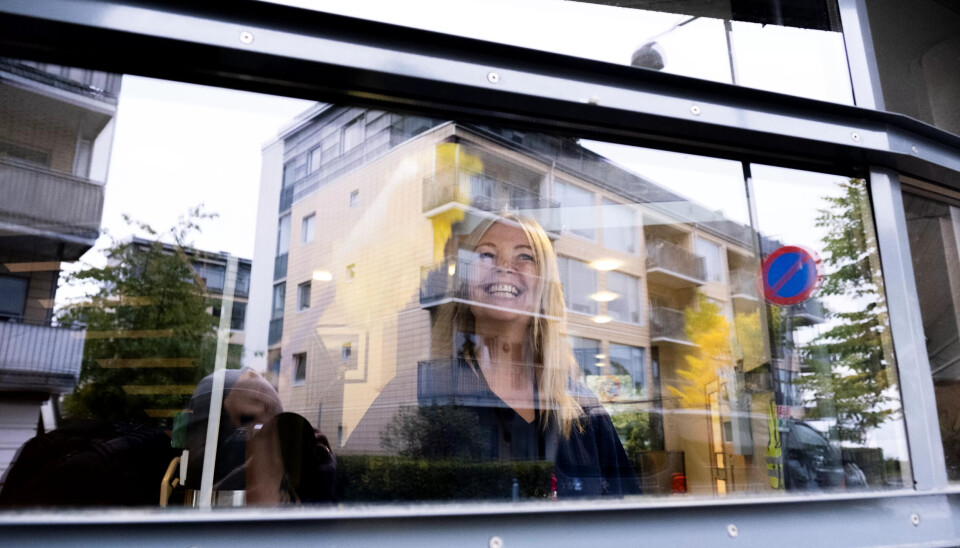 Renholder Marianne vet aldri hvor hun skal jobbe i morgen. Det stortrives hun med