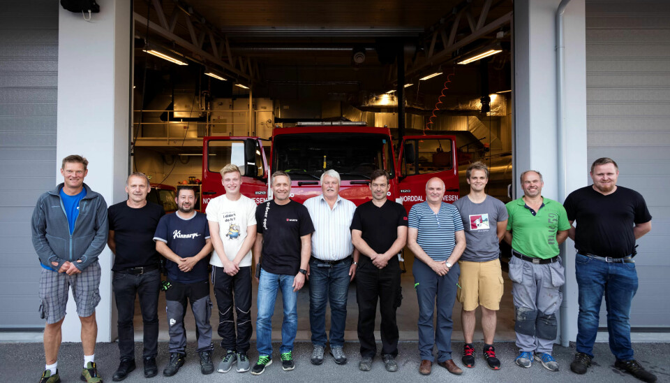 BRANNKORPS: Her er store deler av det frivillige brann- og redningskorpset i Valldal. BRANNKORPS: Her er store deler av det frivillige brann- og redningskorpset i Valldal.