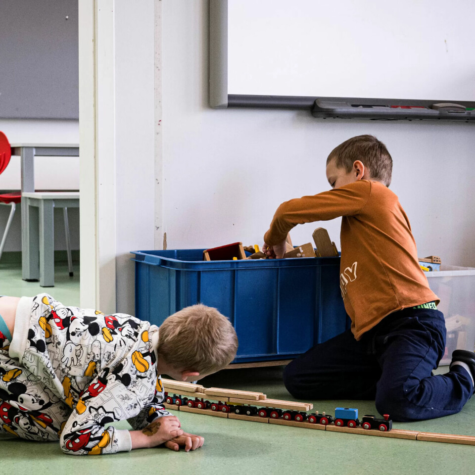 På Alvimhaugen SFO er de opptatt av at skolebarna skal ha mer frilek enn organisert aktivitet. Fordi da skjer det mye læring. På Alvimhaugen SFO er de opptatt av at skolebarna skal ha mer frilek enn organisert aktivitet. Fordi da skjer det mye læring.