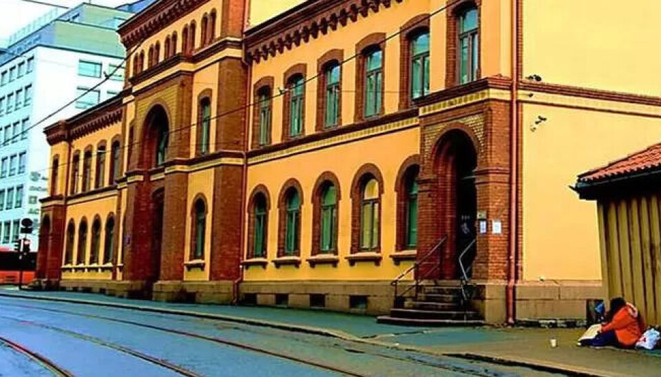EINASTE: Prindsen mottakssenter i Oslo er den einaste plassen der rusavhenginge får utddelt reine gratis sprøyter og kan sette desse på rom der dei får hjelp om det går gale. EINASTE: Prindsen mottakssenter i Oslo er den einaste plassen der rusavhenginge får utddelt reine gratis sprøyter og kan sette desse på rom der dei får hjelp om det går gale.