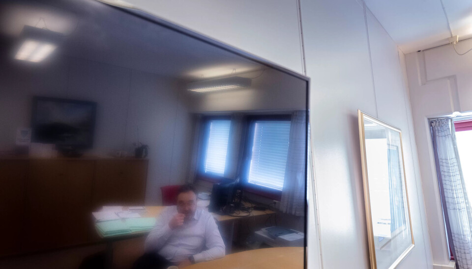 Østre Toten og kommunedirektør Ole Magnus Stensrud veit ennå ikke hvordan hackerne kom seg inn bak brannmurene til kommunen. Det håper både de, politiet og Kripos å finne ut av. Østre Toten og kommunedirektør Ole Magnus Stensrud veit ennå ikke hvordan hackerne kom seg inn bak brannmurene til kommunen. Det håper både de, politiet og Kripos å finne ut av.