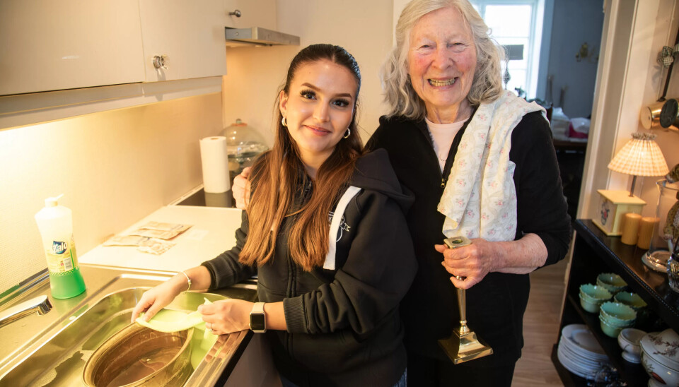 FORNØYDE: Carmen og Ragnhild er begge glade for at ekstrahjelpordningen finnes. FORNØYDE: Carmen og Ragnhild er begge glade for at ekstrahjelpordningen finnes.