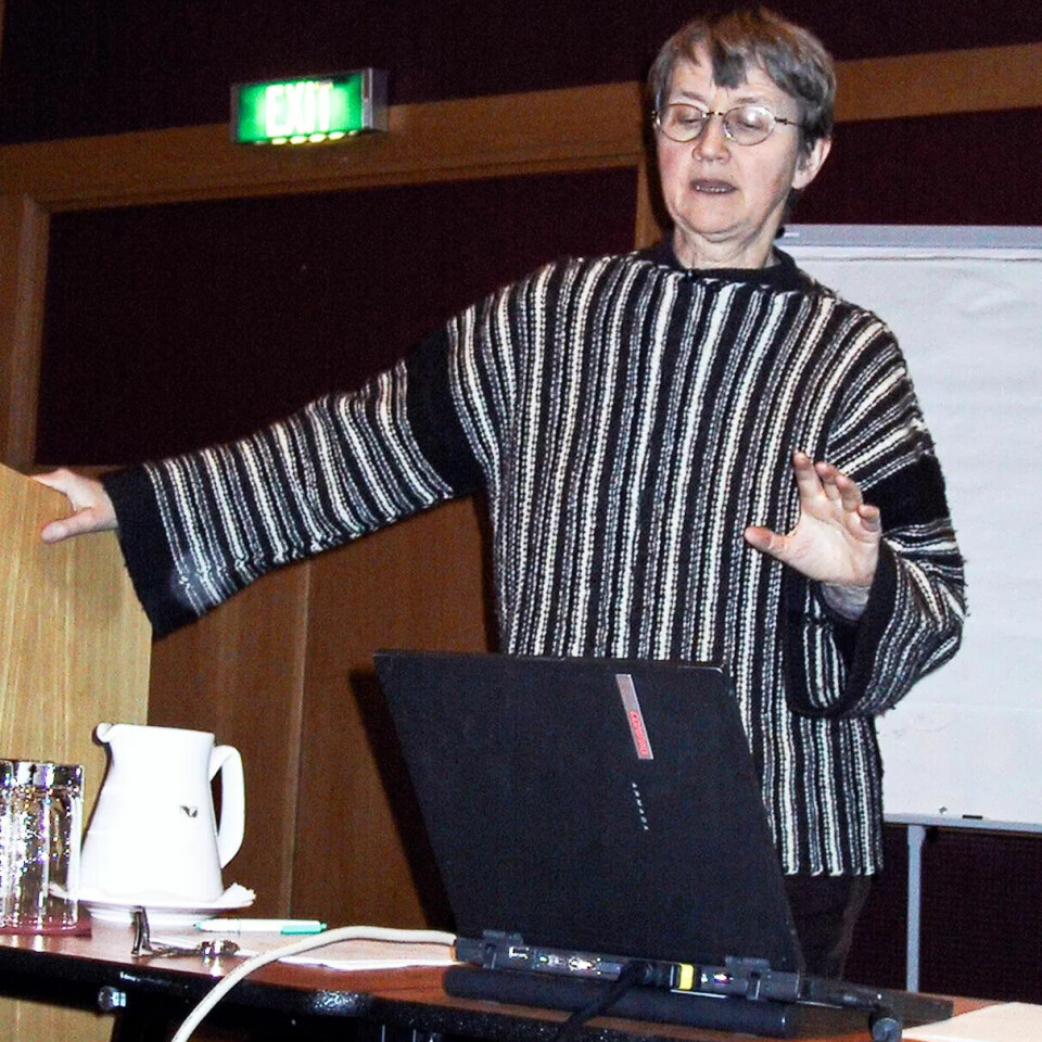 TRONDHEIMSKONFERANSEN: Ebba Wergeland i kjent stil på Trondheimskonferansen i 2004. TRONDHEIMSKONFERANSEN: Ebba Wergeland i kjent stil på Trondheimskonferansen i 2004.