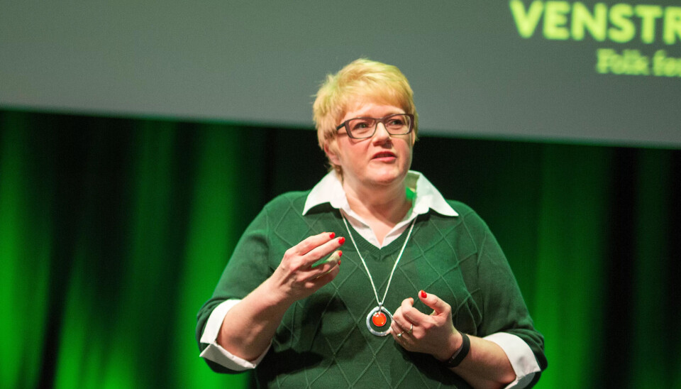 Trine Skei Grande ofret kronikeres rett til behandling uten egenandeler da det snøret seg til i budsjettforhandlingene. Trine Skei Grande ofret kronikeres rett til behandling uten egenandeler da det snøret seg til i budsjettforhandlingene.