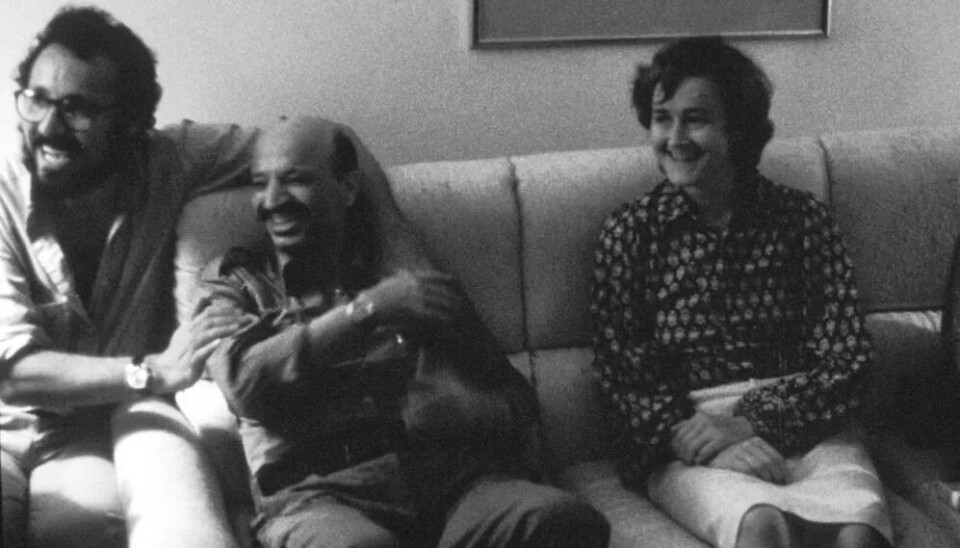 ARAFAT: Ebba Wergeland i sofaen sammen med Yassir Arafat. Hun hadde tillit fra den palestinske ledelsen. ARAFAT: Ebba Wergeland i sofaen sammen med Yassir Arafat. Hun hadde tillit fra den palestinske ledelsen.
