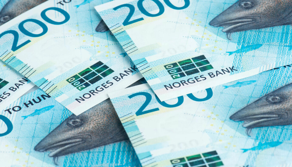 Høyre reduserer fradraget for kontingent til fagforeninger i sitt alternative statsbudsjett. Høyre reduserer fradraget for kontingent til fagforeninger i sitt alternative statsbudsjett.
