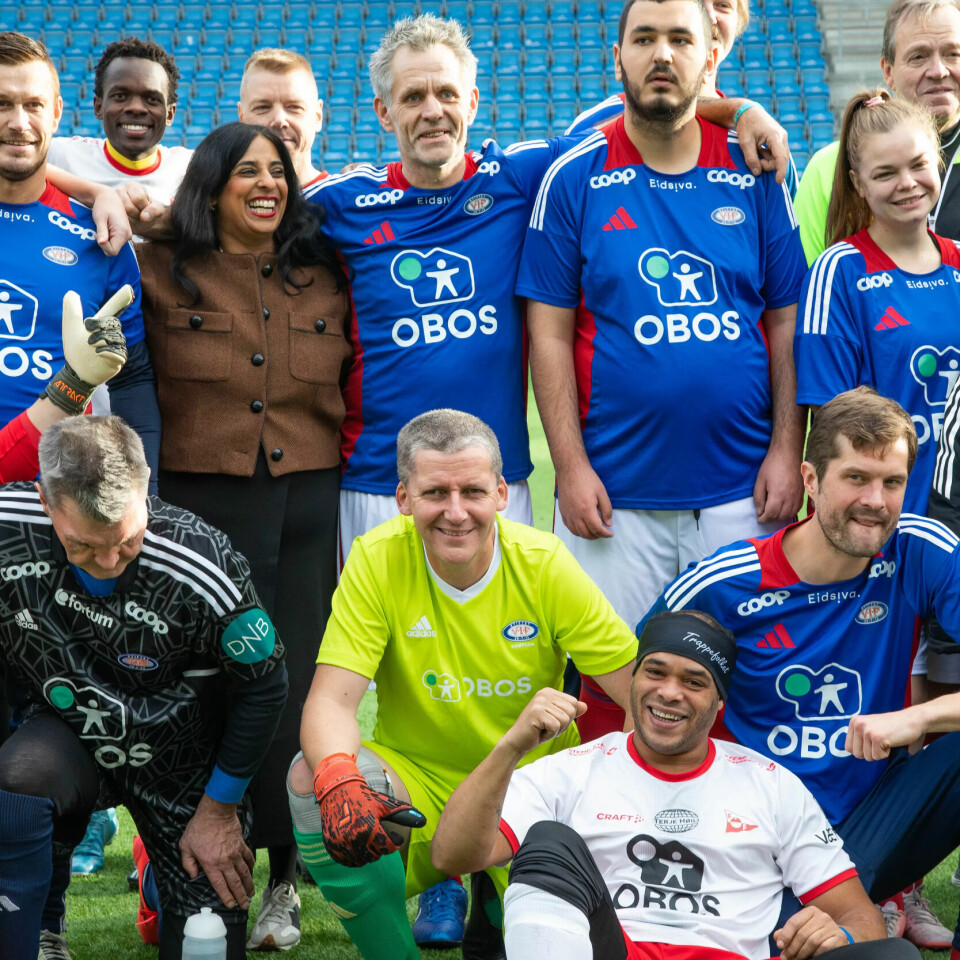 GOD STEMNING: Keeper Ruben omkranset av spillere, lagleder og Lubna Jaffery GOD STEMNING: Keeper Ruben omkranset av spillere, lagleder og Lubna Jaffery