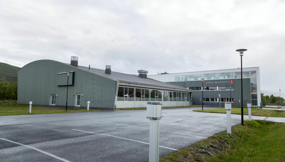 INGEN FRAMDRIFTSPLAN: Justisminister Tor Mikkel Wara har strøket framdriftsplanen for fagskole brann. Det eneste som er sikkert, er at skolen åpner ikke neste høst. INGEN FRAMDRIFTSPLAN: Justisminister Tor Mikkel Wara har strøket framdriftsplanen for fagskole brann. Det eneste som er sikkert, er at skolen åpner ikke neste høst.