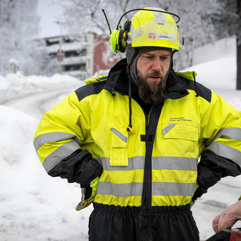 STARTVANSKER: Arbeidslaget må bytte batterier på 'pigger'n'. STARTVANSKER: Arbeidslaget må bytte batterier på 'pigger'n'.