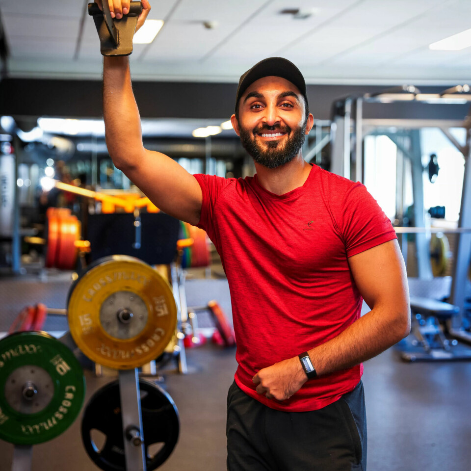 FRISK: I dag lever Tariq et aktivt liv med trening og et sunt, men ikke skadelig, kosthold. Han får ikke lenger dårlig samvittighet hvis han ikke får trent eller spiser litt mer enn vanlig. FRISK: I dag lever Tariq et aktivt liv med trening og et sunt, men ikke skadelig, kosthold. Han får ikke lenger dårlig samvittighet hvis han ikke får trent eller spiser litt mer enn vanlig.
