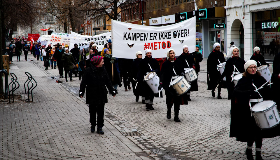 IKKE OVER: #Metoo-kampen fortsetter. Her er en parole fra kvinnendagen i 2020. IKKE OVER: #Metoo-kampen fortsetter. Her er en parole fra kvinnendagen i 2020.
