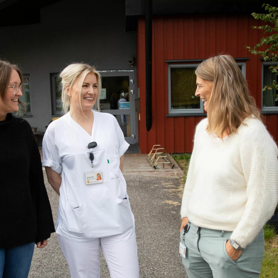 SAMARBEID: Sykepleierne Kristin Johansen og Kine Brennodden med kommunens rådgiver for velferdsteknologi, Åshild Sæther Engen. SAMARBEID: Sykepleierne Kristin Johansen og Kine Brennodden med kommunens rådgiver for velferdsteknologi, Åshild Sæther Engen.