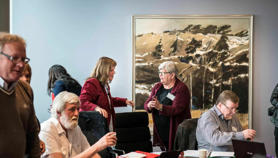 NÅ STARTER DET: Det lenge varslede pensjonsslaget innledes i årets tariffoppgjør i Spekter. Bildet: LO Stat gjør seg klar ved forhandlingsbordet i Spekters lokaler på Majorstua i Oslo NÅ STARTER DET: Det lenge varslede pensjonsslaget innledes i årets tariffoppgjør i Spekter. Bildet: LO Stat gjør seg klar ved forhandlingsbordet i Spekters lokaler på Majorstua i Oslo