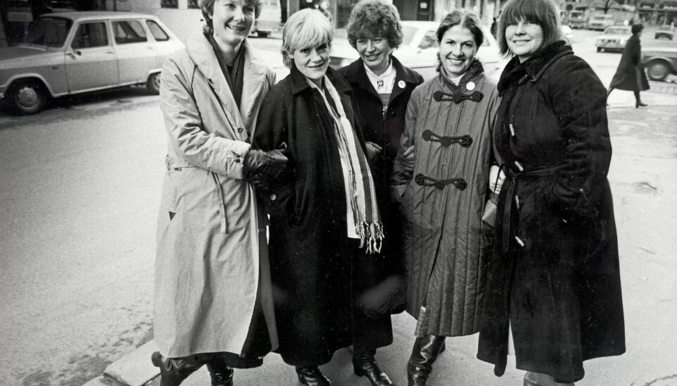 Fra venstre: Anne Marie Berg, Erika Jahr, Gro Balas, Brit Førde og Margit Glomm. I 1982 skrev de boka 'Faglig Kvinnepolitikk - Hvor går LO?', en bok som altså har 40-årsjubileum. Fra venstre: Anne Marie Berg, Erika Jahr, Gro Balas, Brit Førde og Margit Glomm. I 1982 skrev de boka 'Faglig Kvinnepolitikk - Hvor går LO?', en bok som altså har 40-årsjubileum.