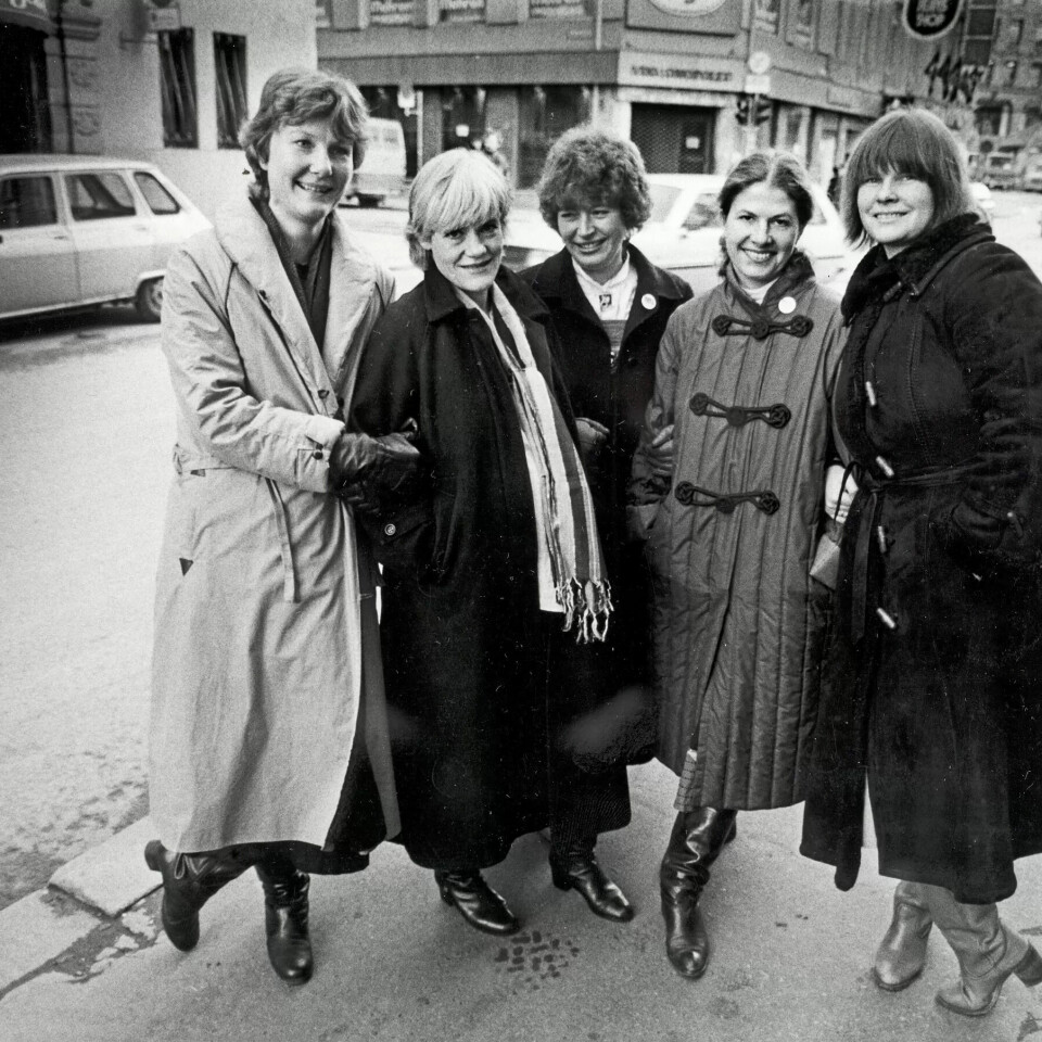 Fra venstre: Anne Marie Berg, Erika Jahr, Gro Balas, Brit Førde og Margit Glomm. I 1982 skrev de boka 'Faglig Kvinnepolitikk - Hvor går LO?', en bok som altså har 40-årsjubileum. Fra venstre: Anne Marie Berg, Erika Jahr, Gro Balas, Brit Førde og Margit Glomm. I 1982 skrev de boka 'Faglig Kvinnepolitikk - Hvor går LO?', en bok som altså har 40-årsjubileum.