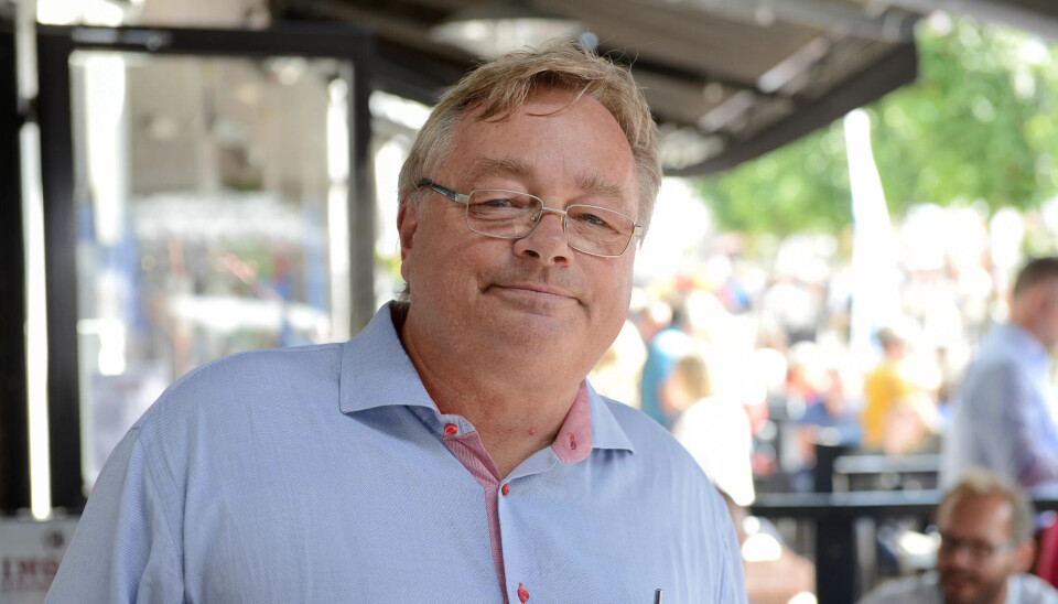 – Vi ser at avdelingsledere og fagansvarlige vernepleiere og sykepleiere jobber mindre helg. De må nok også bidra med mer helgejobbing, sier Fafo-forsker Leif Moland. – Vi ser at avdelingsledere og fagansvarlige vernepleiere og sykepleiere jobber mindre helg. De må nok også bidra med mer helgejobbing, sier Fafo-forsker Leif Moland.