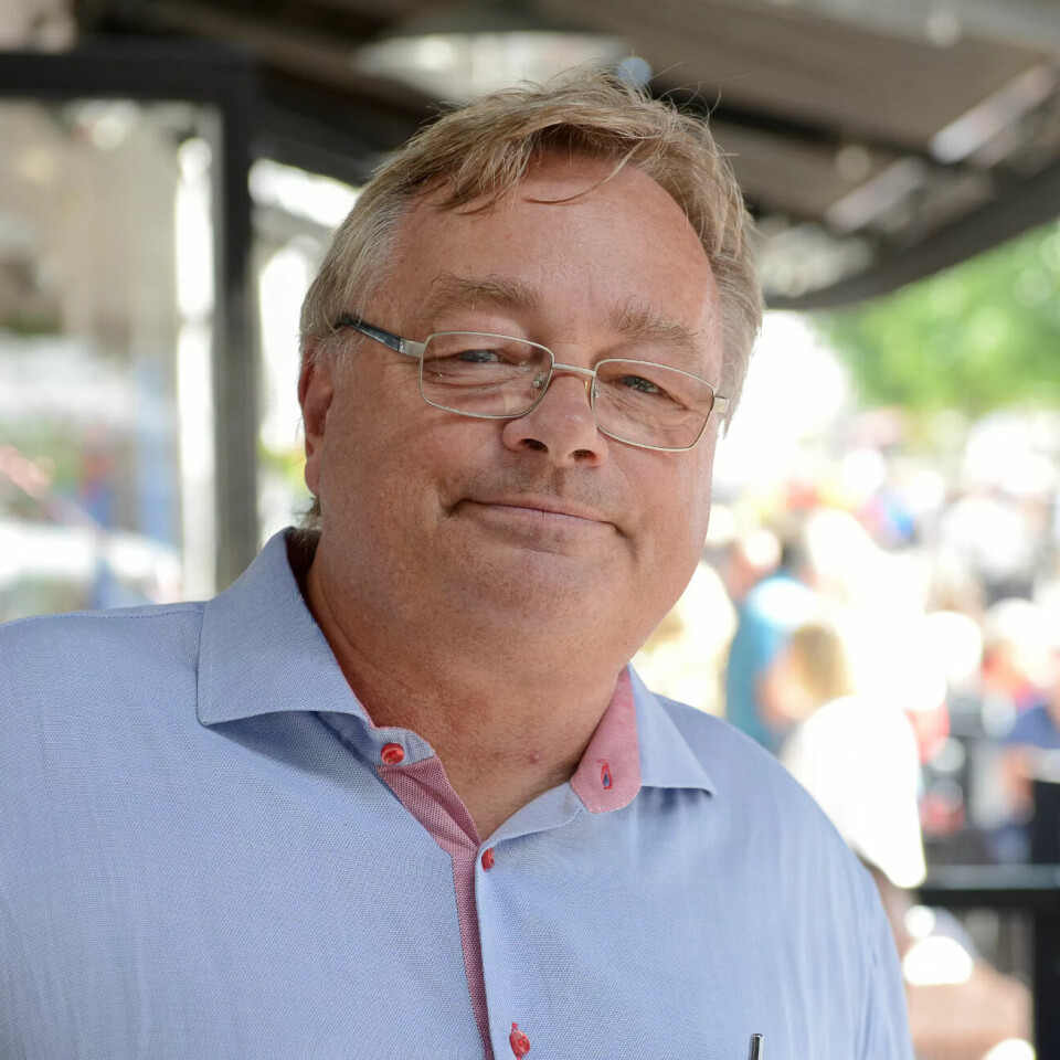 – Vi ser at avdelingsledere og fagansvarlige vernepleiere og sykepleiere jobber mindre helg. De må nok også bidra med mer helgejobbing, sier Fafo-forsker Leif Moland. – Vi ser at avdelingsledere og fagansvarlige vernepleiere og sykepleiere jobber mindre helg. De må nok også bidra med mer helgejobbing, sier Fafo-forsker Leif Moland.