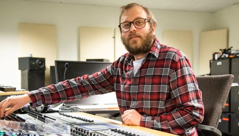 PERFEKSJON: Det beste med jobben er å være med på å skape god kunst for publikum og kjenne at du mestrer faget, mener Morten A. Nilsen. PERFEKSJON: Det beste med jobben er å være med på å skape god kunst for publikum og kjenne at du mestrer faget, mener Morten A. Nilsen.