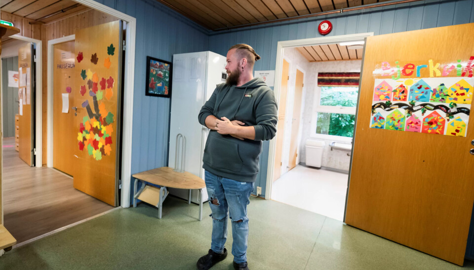 JOBBEN: I dag er Daniel konstituert ped. leder i Bjerkvik barnehage. Halve hans ti år lange karriere har vært som mann. JOBBEN: I dag er Daniel konstituert ped. leder i Bjerkvik barnehage. Halve hans ti år lange karriere har vært som mann.