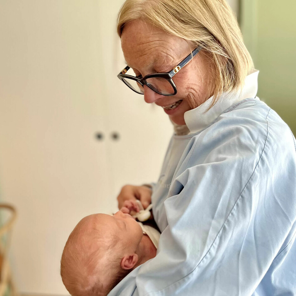 NÆRKONTAKT: Siri Aaveren tar seg god tid til å observere barna NÆRKONTAKT: Siri Aaveren tar seg god tid til å observere barna