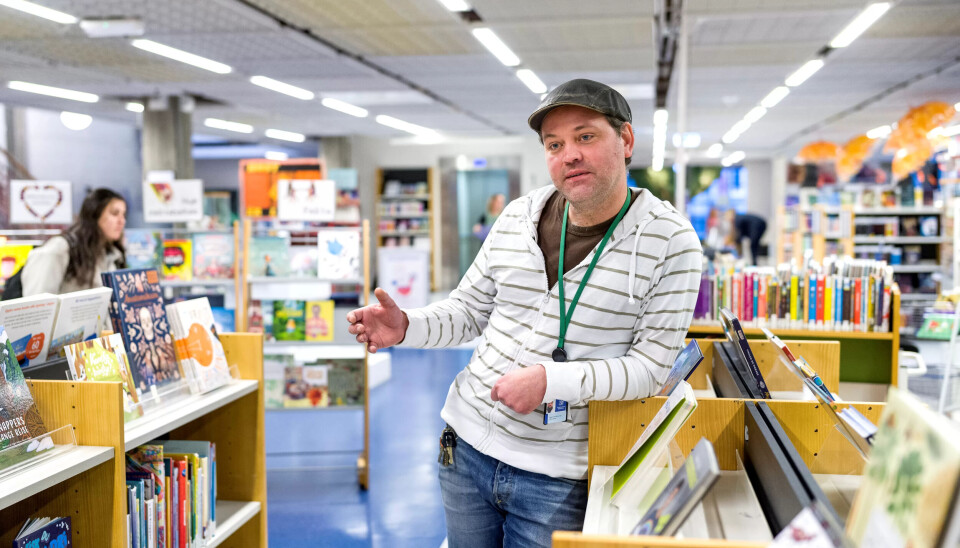 UNNGÅ KJEFTING: Miljøarbeider Espen Halvorsens beste anbefaling til dem som opplever utfordrende situasjoner på jobb, er tenke over hvorfor mennesker gjør det de gjør og prøve å møte mennesker ut fra forutsetningene deres.. UNNGÅ KJEFTING: Miljøarbeider Espen Halvorsens beste anbefaling til dem som opplever utfordrende situasjoner på jobb, er tenke over hvorfor mennesker gjør det de gjør og prøve å møte mennesker ut fra forutsetningene deres..