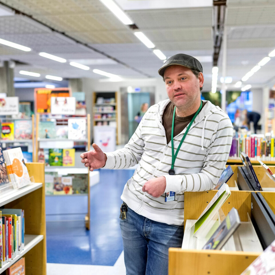 UNNGÅ KJEFTING: Miljøarbeider Espen Halvorsens beste anbefaling til dem som opplever utfordrende situasjoner på jobb, er tenke over hvorfor mennesker gjør det de gjør og prøve å møte mennesker ut fra forutsetningene deres.. UNNGÅ KJEFTING: Miljøarbeider Espen Halvorsens beste anbefaling til dem som opplever utfordrende situasjoner på jobb, er tenke over hvorfor mennesker gjør det de gjør og prøve å møte mennesker ut fra forutsetningene deres..