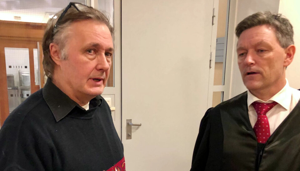 TALLKNUSING: Saksøker Eirik Reberg i samtale med advokat Kjetil Edvardsen. Reberg tok på seg tallknusingen, og svarer klart tilbake mot Aleris påstander om lønnsadel. TALLKNUSING: Saksøker Eirik Reberg i samtale med advokat Kjetil Edvardsen. Reberg tok på seg tallknusingen, og svarer klart tilbake mot Aleris påstander om lønnsadel.