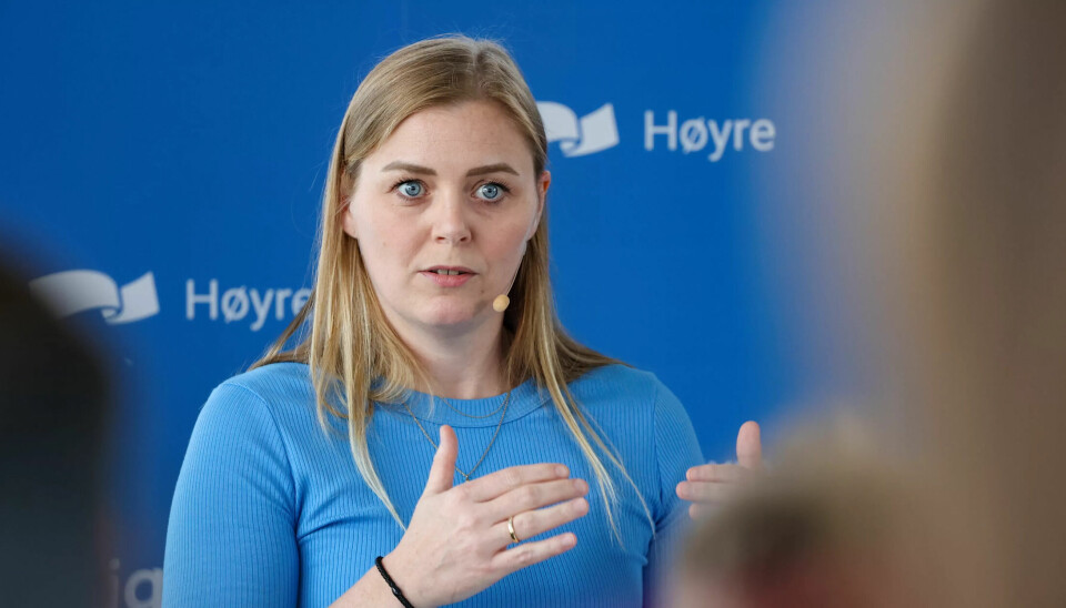 IKKE FORNØYD: Høyre-nestleder Tina Bru er alt annet en fornøyd med konklusjonene fra Avkommersialiseringsutvalget. – Legg rapporten i en skuff, er hennes anbefaling til regjeringen IKKE FORNØYD: Høyre-nestleder Tina Bru er alt annet en fornøyd med konklusjonene fra Avkommersialiseringsutvalget. – Legg rapporten i en skuff, er hennes anbefaling til regjeringen