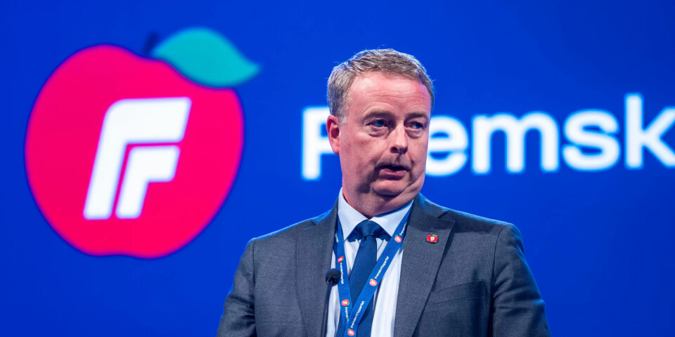 AVVIKLE: Terje Søviknes og resten av Frp vil avvikle fylkeskommunen. AVVIKLE: Terje Søviknes og resten av Frp vil avvikle fylkeskommunen.
