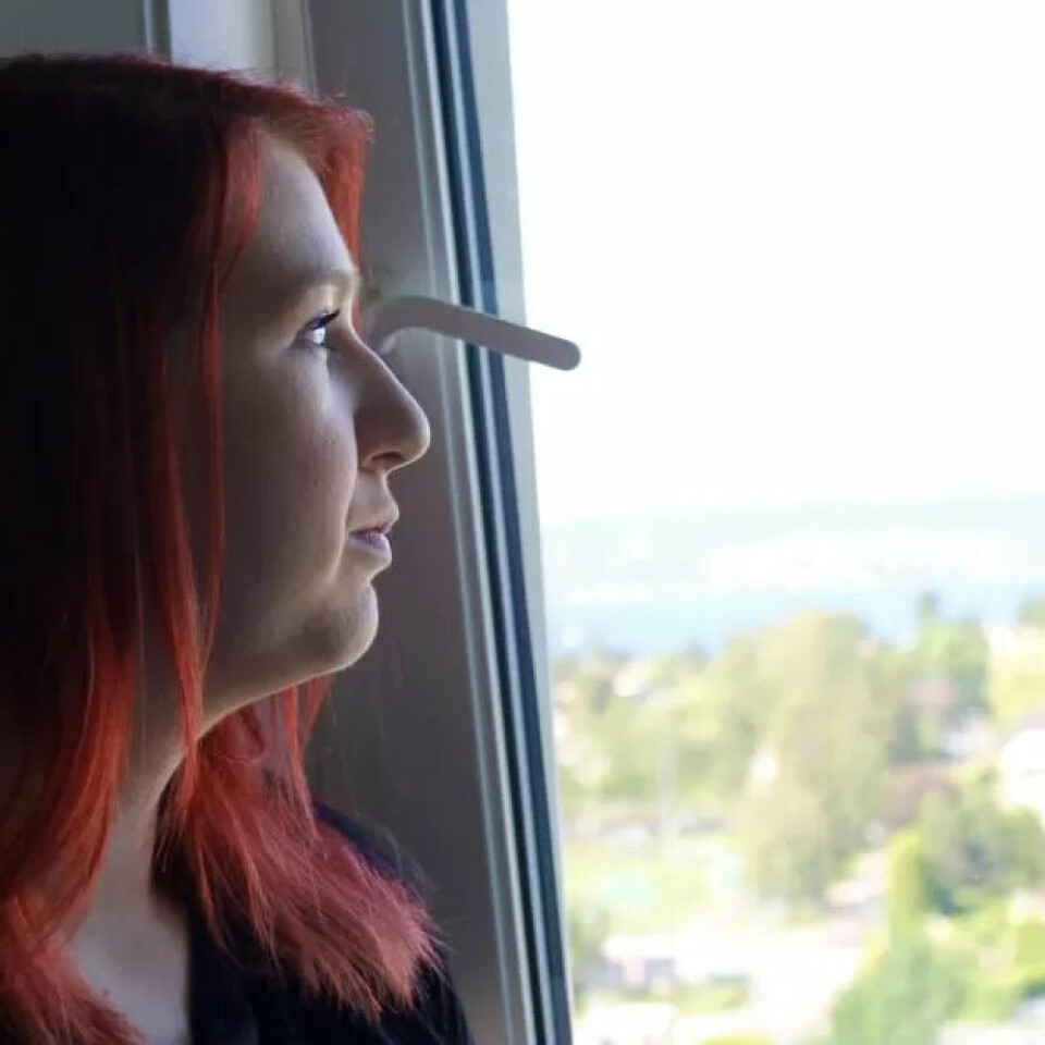 ENSOMT: Maren Oddvang forteller at hun er den eneste på arbeidsplassen sin som er singel og bor alene. Hun synes det er vanskelig å si ifra, siden de andre ikke er i hennes situasjon. ENSOMT: Maren Oddvang forteller at hun er den eneste på arbeidsplassen sin som er singel og bor alene. Hun synes det er vanskelig å si ifra, siden de andre ikke er i hennes situasjon.