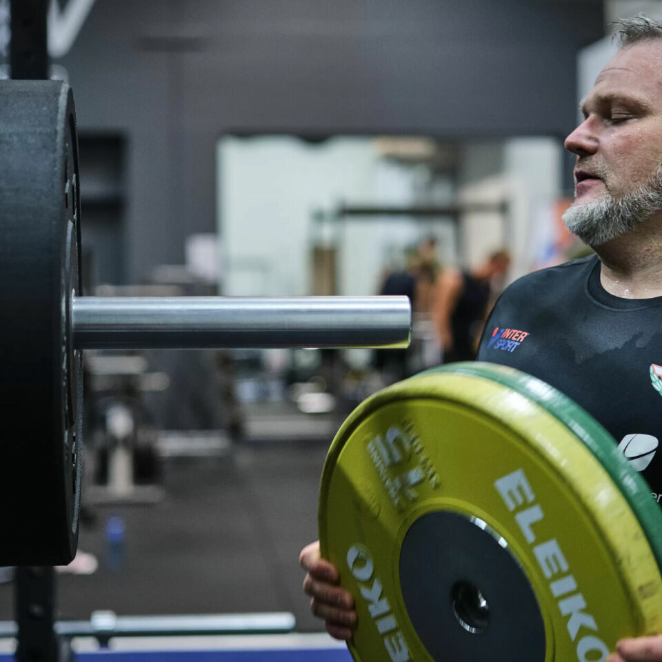 STYRKELØFT: Å kutte i helsetilbudet er å spare samfunnet til fant, advarer erfaringskonsulent Dennis Beuster (bildet). STYRKELØFT: Å kutte i helsetilbudet er å spare samfunnet til fant, advarer erfaringskonsulent Dennis Beuster (bildet).