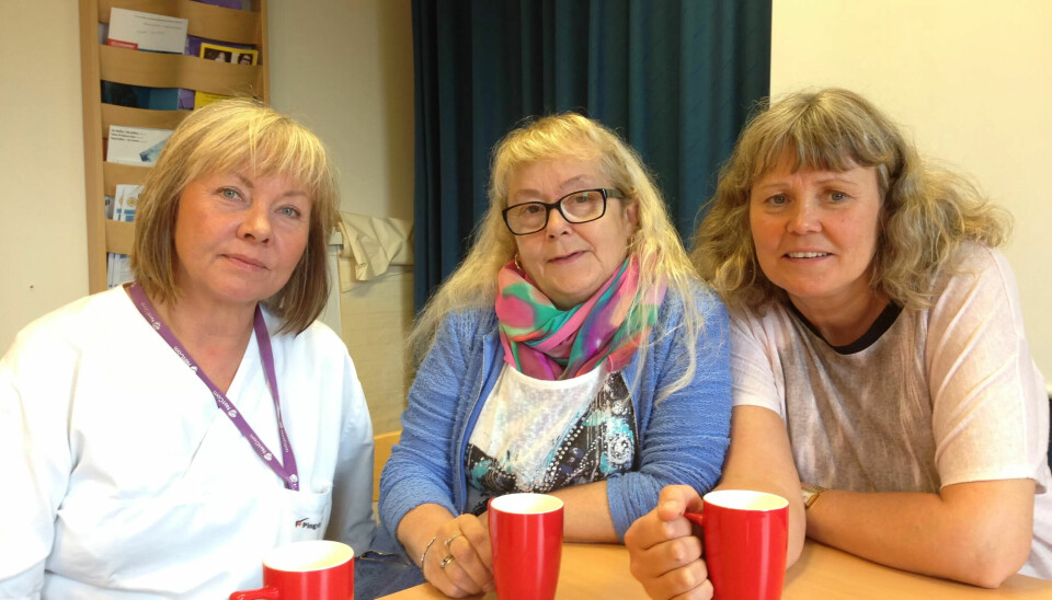 OVER KAFFEN: Solveig Hasselberg, Mangnhild Berntsen og Merete Evenseth syns stemmeretten er viktig. Men de ønsker også større rom for folkelig engasjement og innflytelse mellom valgene. OVER KAFFEN: Solveig Hasselberg, Mangnhild Berntsen og Merete Evenseth syns stemmeretten er viktig. Men de ønsker også større rom for folkelig engasjement og innflytelse mellom valgene.