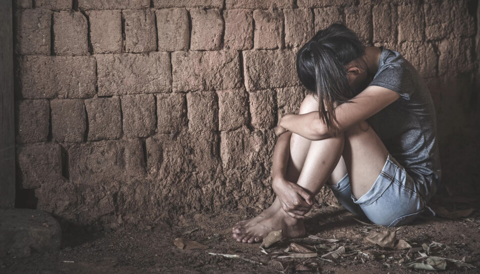FALLGRUBER: Alt fra traumatiske opplevelser til uskyldig nysgjerrighet kan være døråpnere inn til et liv i rusavhengighet, skriver Dennis Beuster. FALLGRUBER: Alt fra traumatiske opplevelser til uskyldig nysgjerrighet kan være døråpnere inn til et liv i rusavhengighet, skriver Dennis Beuster.