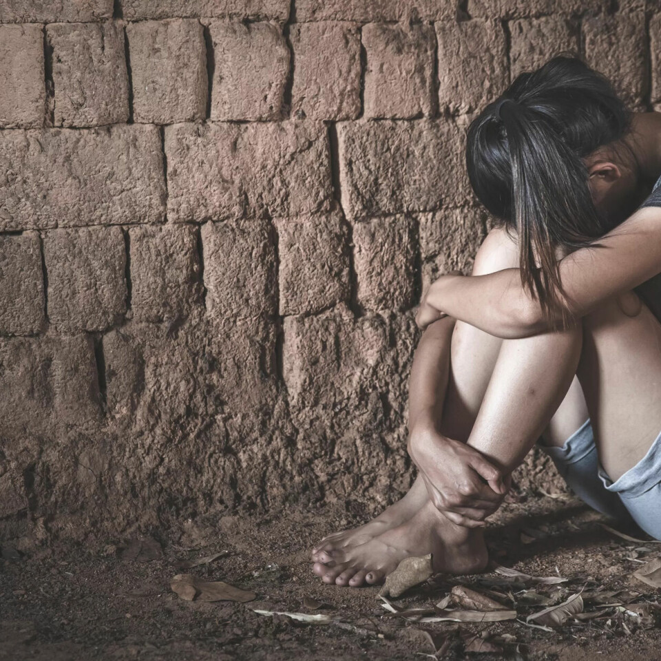 FALLGRUBER: Alt fra traumatiske opplevelser til uskyldig nysgjerrighet kan være døråpnere inn til et liv i rusavhengighet, skriver Dennis Beuster. FALLGRUBER: Alt fra traumatiske opplevelser til uskyldig nysgjerrighet kan være døråpnere inn til et liv i rusavhengighet, skriver Dennis Beuster.