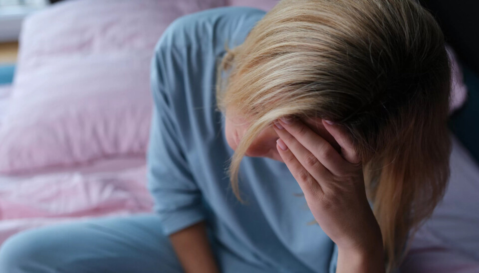 KVINNEHELSE: Kvinner har høyere sykefravær enn menn, og flere kvinner er uføre, viser ny rapport. KVINNEHELSE: Kvinner har høyere sykefravær enn menn, og flere kvinner er uføre, viser ny rapport.