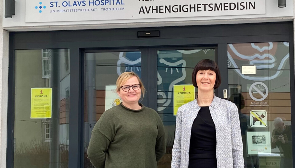 Vibeke Asltadvald (t.v.) og Kristin Holum Smedsrud synes det er rart at det er så få «ordinære» ruspasienter som er til behandling ved Helfo-godkjente institusjoner. Vibeke Asltadvald (t.v.) og Kristin Holum Smedsrud synes det er rart at det er så få «ordinære» ruspasienter som er til behandling ved Helfo-godkjente institusjoner.