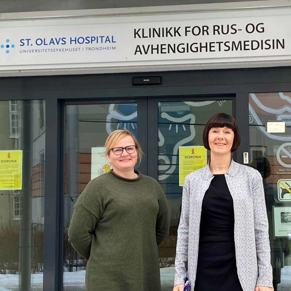 Vibeke Asltadvald (t.v.) og Kristin Holum Smedsrud synes det er rart at det er så få «ordinære» ruspasienter som er til behandling ved Helfo-godkjente institusjoner. Vibeke Asltadvald (t.v.) og Kristin Holum Smedsrud synes det er rart at det er så få «ordinære» ruspasienter som er til behandling ved Helfo-godkjente institusjoner.