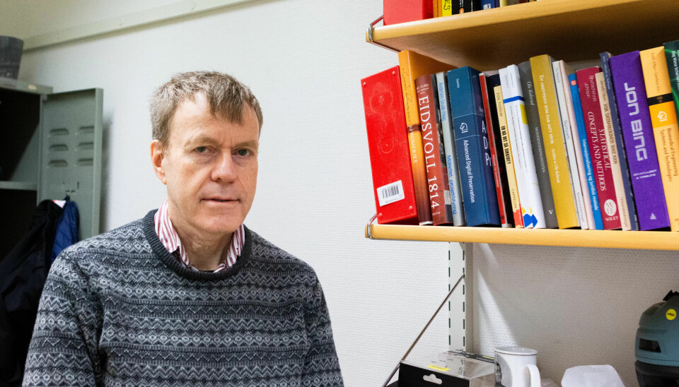 Herbjørn Andresen er professor i arkivvitenskap på OsloMet. For han er utdanningen og det akademiske løftet en viktig del av kompetanseløftet til yrket. Herbjørn Andresen er professor i arkivvitenskap på OsloMet. For han er utdanningen og det akademiske løftet en viktig del av kompetanseløftet til yrket.