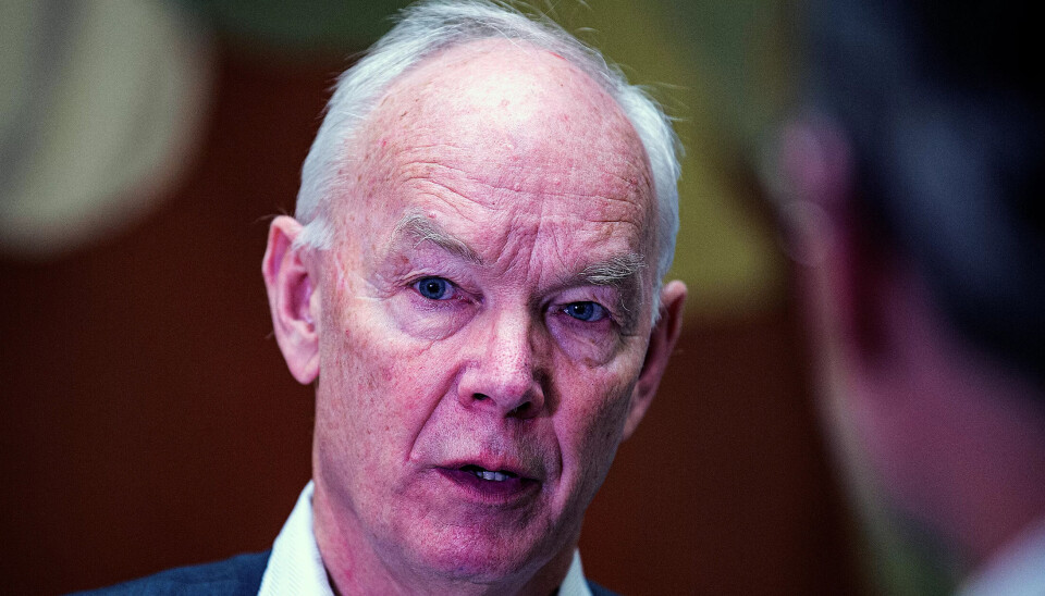 STEMTE IKKE FOR Å STENGE: Senterpartiets Per Olaf Lundteigen avviser at han har endret mening om at uførefella må stenges, selv om han ikke stemte for et forslag om å gjøre nettopp det i komiteen. STEMTE IKKE FOR Å STENGE: Senterpartiets Per Olaf Lundteigen avviser at han har endret mening om at uførefella må stenges, selv om han ikke stemte for et forslag om å gjøre nettopp det i komiteen.
