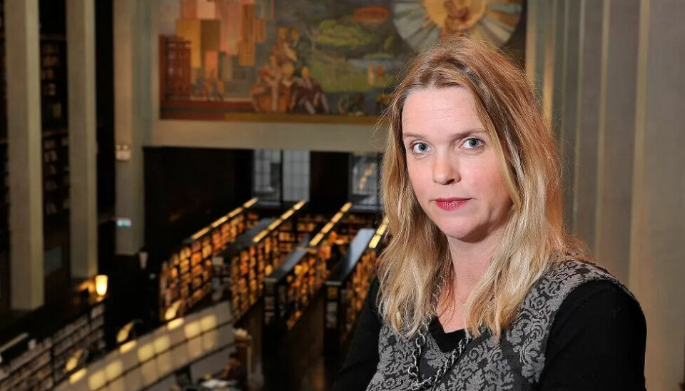 NOK ER NOK: - Bibliotekene er allerede sulteforet og har ikke mer å gå på når det gjelder budsjettkutt, mener leder i Fagforbundet Kultur Oslo, Ragnhild H. W. Sørensen. NOK ER NOK: - Bibliotekene er allerede sulteforet og har ikke mer å gå på når det gjelder budsjettkutt, mener leder i Fagforbundet Kultur Oslo, Ragnhild H. W. Sørensen.