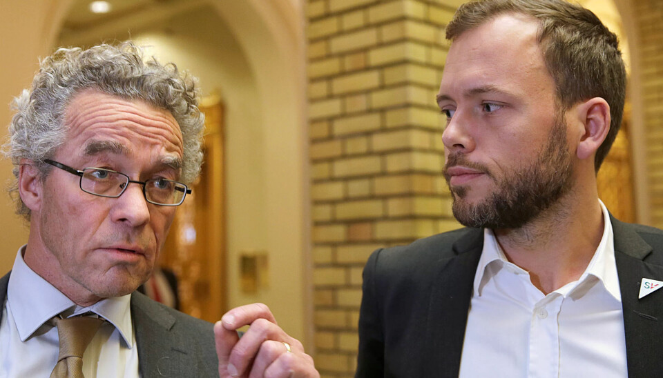 UENIGE: – LO stoler tydeligvis på at MDG vil jobbe for å gjennomføre sin politikk, men er mindre bekymret for at SV vil gjøre det samme, sier MDG-stortingskandidat Rasmus Hansson. SV-leder Audun Lysbakken er, kanskje ikke overraskende, uenig i Hanssons vurderinger. UENIGE: – LO stoler tydeligvis på at MDG vil jobbe for å gjennomføre sin politikk, men er mindre bekymret for at SV vil gjøre det samme, sier MDG-stortingskandidat Rasmus Hansson. SV-leder Audun Lysbakken er, kanskje ikke overraskende, uenig i Hanssons vurderinger.