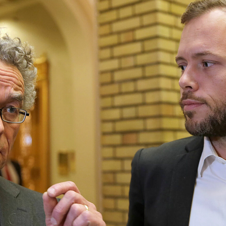 UENIGE: – LO stoler tydeligvis på at MDG vil jobbe for å gjennomføre sin politikk, men er mindre bekymret for at SV vil gjøre det samme, sier MDG-stortingskandidat Rasmus Hansson. SV-leder Audun Lysbakken er, kanskje ikke overraskende, uenig i Hanssons vurderinger. UENIGE: – LO stoler tydeligvis på at MDG vil jobbe for å gjennomføre sin politikk, men er mindre bekymret for at SV vil gjøre det samme, sier MDG-stortingskandidat Rasmus Hansson. SV-leder Audun Lysbakken er, kanskje ikke overraskende, uenig i Hanssons vurderinger.