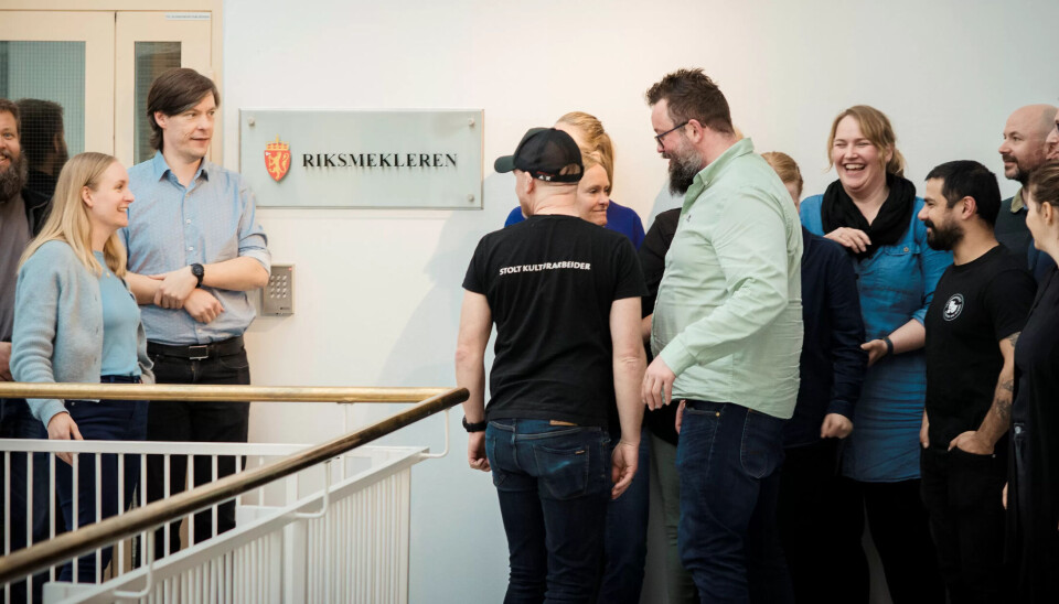 Endelig enighet. Fagforbundets folk hos Riksmekleren. Endelig enighet. Fagforbundets folk hos Riksmekleren.