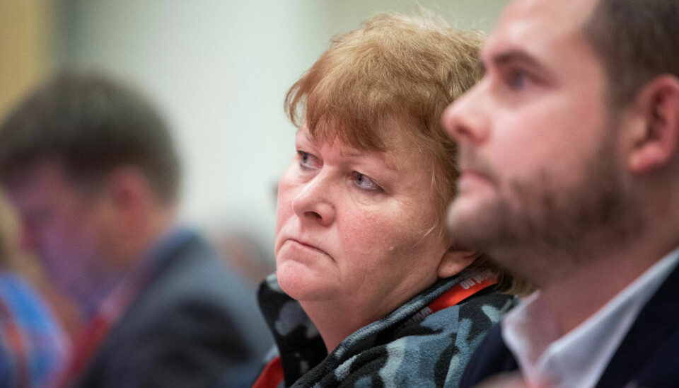 FEIL RETNING: NTL-tillitsvalgt Inger sigridnes i Statens vegvesen mener regjeringa flytter for store oppgaver fra stat til fylker med regionreformen. FEIL RETNING: NTL-tillitsvalgt Inger sigridnes i Statens vegvesen mener regjeringa flytter for store oppgaver fra stat til fylker med regionreformen.