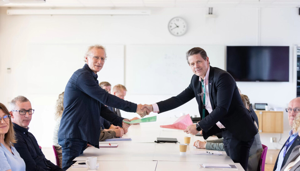 LO-nestleder Steinar Krogstad (t.v) og Virke-direktør Bernt Gudmund Apeland da forhandlingene startet. LO-nestleder Steinar Krogstad (t.v) og Virke-direktør Bernt Gudmund Apeland da forhandlingene startet.