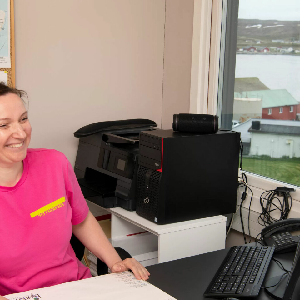 Allsidig: Ausra Johannesen er helsefagarbeider, FrP-politiker og hovedtillitsvalgt. Fagforbundets kontor på rådhuset har utsikt over kommunesenteret Mehamn og ordføreren som nabo. Allsidig: Ausra Johannesen er helsefagarbeider, FrP-politiker og hovedtillitsvalgt. Fagforbundets kontor på rådhuset har utsikt over kommunesenteret Mehamn og ordføreren som nabo.