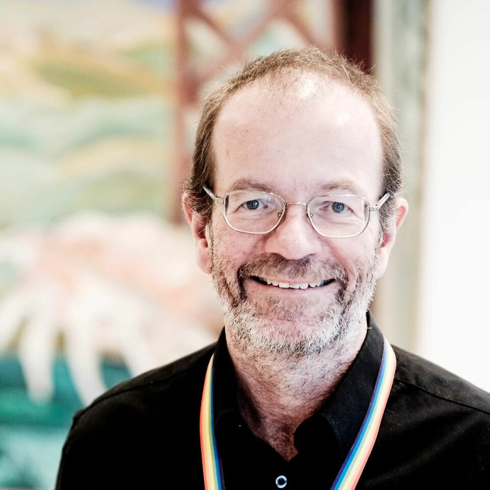 SIKRER: – Når politikerne kjører hardt, må vi sikre rettighetene til folk så godt som mulig, sier pensjonsekspert Steinar Fuglevaag i Fagforbundet. SIKRER: – Når politikerne kjører hardt, må vi sikre rettighetene til folk så godt som mulig, sier pensjonsekspert Steinar Fuglevaag i Fagforbundet.